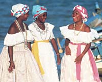 Mujeres bahianas: Color y risas bajo el sol del Nordeste brasileño