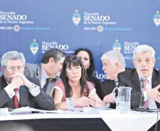 /fotos/20131115/notas/na03fo01telam.jpg