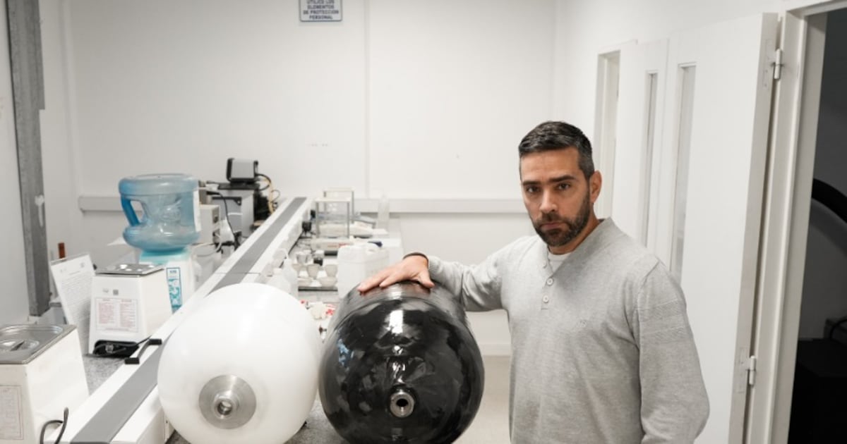 Los tanques de hidrógeno que se reconvirtieron por el freno de Milei al Plan Espacial thumbnail
