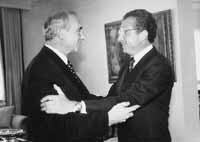 na07fo01.jpg (8049 bytes)