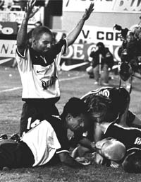 25fo01.jpg (19578 bytes)