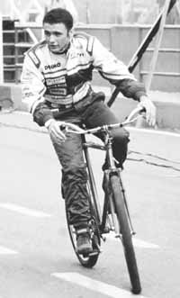 b01fo01.jpg (12794 bytes)