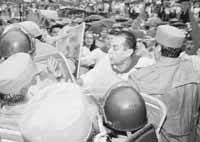 na21fo01.jpg (10496 bytes)