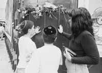 na03fo01.jpg (9085 bytes)