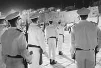 na21fo02.jpg (8976 bytes)