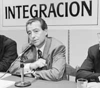 na03fo01.jpg (11655 bytes)