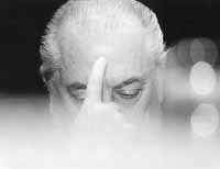 na09fo01.jpg (4752 bytes)