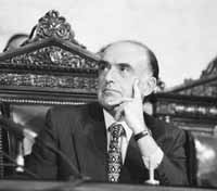 na06fo06.jpg (10195 bytes)