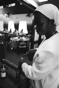 na19fo01.jpg (11897 bytes)