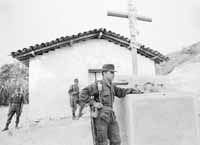 na20fo01.jpg (7891 bytes)