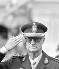 na05fo01.jpg (9362 bytes)