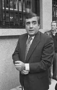 na03fo01.jpg (10941 bytes)