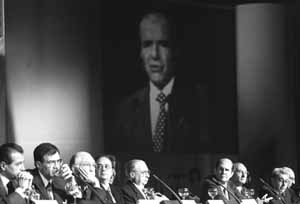 na13fo01.jpg (8890 bytes)