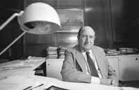 na05fo01.jpg (7681 bytes)