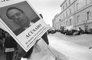 na08fo01.jpg (14814 bytes)