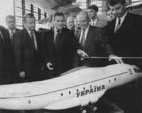 na09fo01.jpg (8977 bytes)