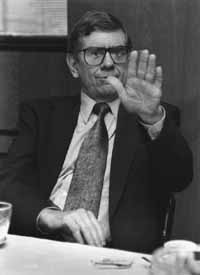 na08fo01.jpg (8676 bytes)