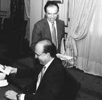 na04fo01.jpg (10032 bytes)