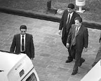 na05fo01.jpg (11224 bytes)