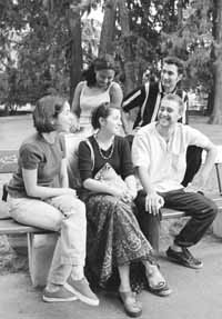 na16fo01.jpg (16700 bytes)