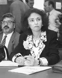 na09fo01.jpg (12728 bytes)