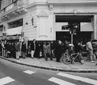 na16fo01.jpg (12140 bytes)