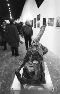 na27fo01.jpg (12073 bytes)