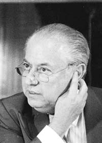 na03fo01.jpg (11647 bytes)