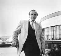 na28fo02.jpg (8979 bytes)