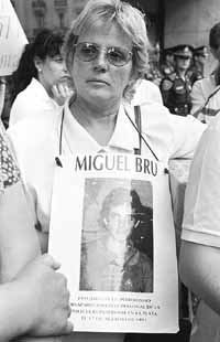 na15fo01.jpg (13177 bytes)