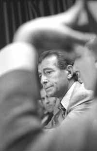 na19fo01.jpg (7885 bytes)