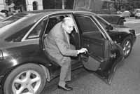 na03fo01.jpg (9944 bytes)