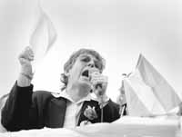 na16fo01.jpg (6651 bytes)