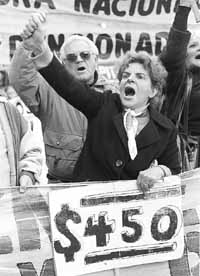 Na09fo01.jpg (16235 bytes)