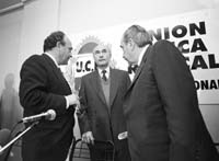 na07fo01.jpg (10199 bytes)