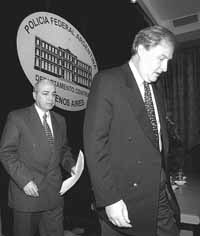 na16fo02.jpg (10422 bytes)