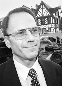 na02fo01.jpg (15747 bytes)