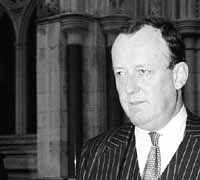 na02fo02.jpg (10015 bytes)