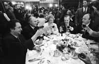 na08fo01.jpg (10683 bytes)