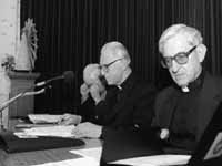 na09fo01.jpg (8042 bytes)