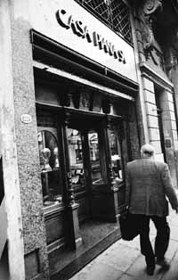 na04fo01.jpg (17246 bytes)