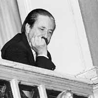 na06fo02.jpg (10625 bytes)