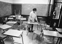 na08fo01.jpg (10623 bytes)