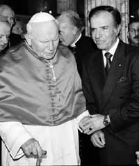 na01fo01.jpg (12181 bytes)