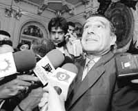 na03fo04.jpg (13119 bytes)