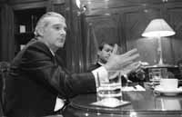 na04fo01.jpg (8376 bytes)