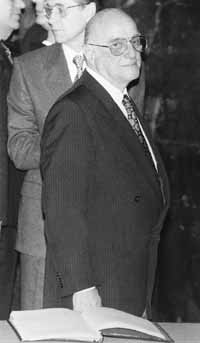 na08fo01.jpg (9473 bytes)