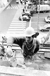 na18fo01.jpg (16561 bytes)