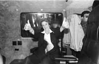 na05fo01.jpg (8424 bytes)