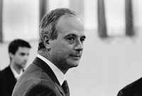 na03fo03.jpg (6638 bytes)